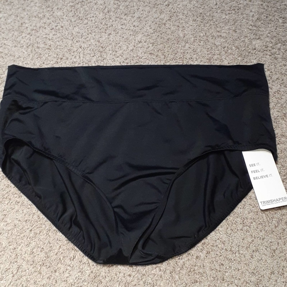MAKE OFFER ~ ☀️🏖 NWT TRIMSHAPER size 22W swim bottoms, $59.00